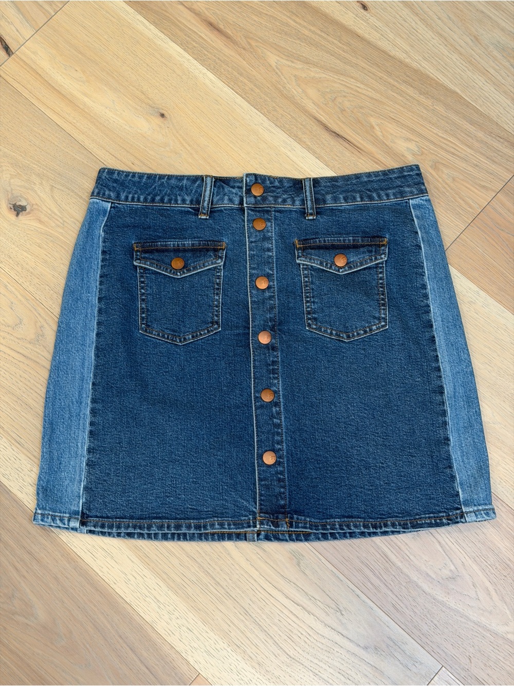 Madewell Two-Tone Button-Front Denim Mini Skirt - Blue